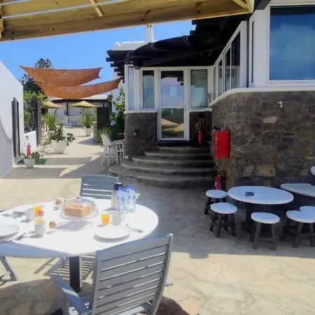 Mykonian Iros & Villa Kalo Livadi