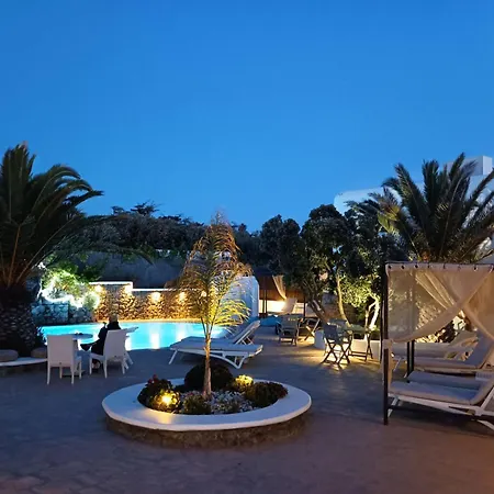 Villa Mykonian Iros & *