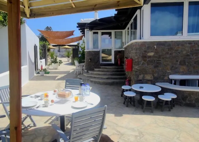 Mykonian Iros & Villa Kalo Livadi