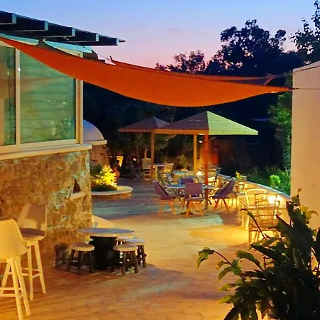 Mykonian Iros & קאלו ליבאדי