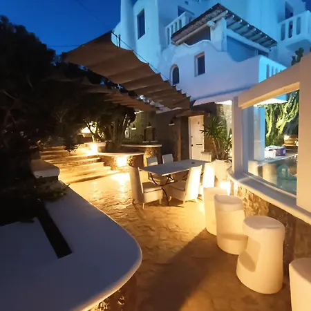 Mykonian Iros & קאלו ליבאדי