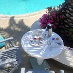 Villa Mykonian Iros & *