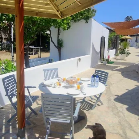 Mykonian Iros & * 칼로 리바디