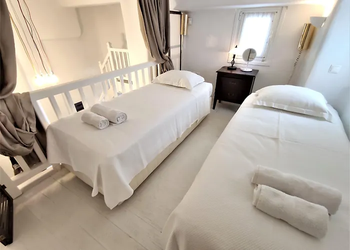 Mykonian Iros & Willa Kalo Livadi