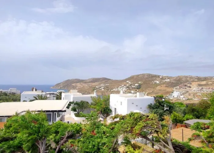 Mykonian Iros & カロ・リヴァディ