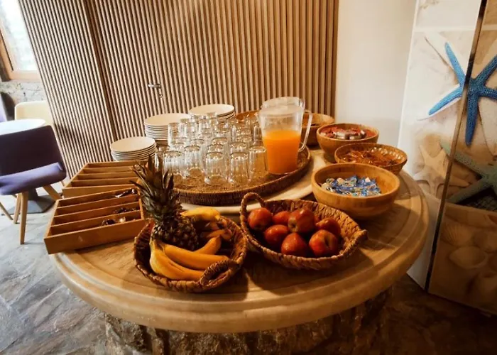 Mykonian Iros & カロ・リヴァディ