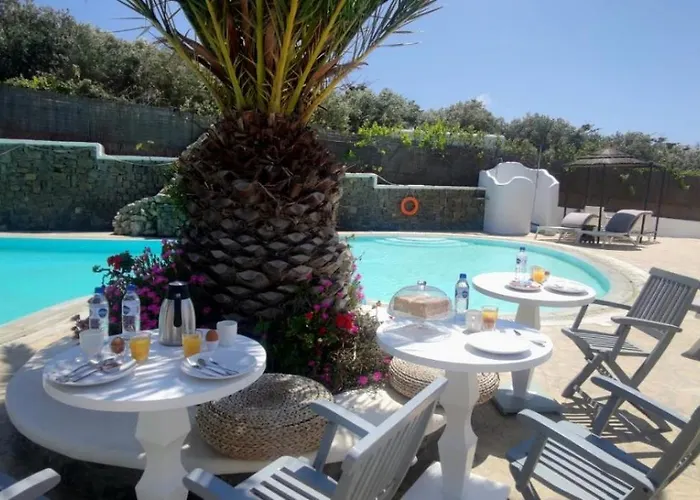 Willa Mykonian Iros & *