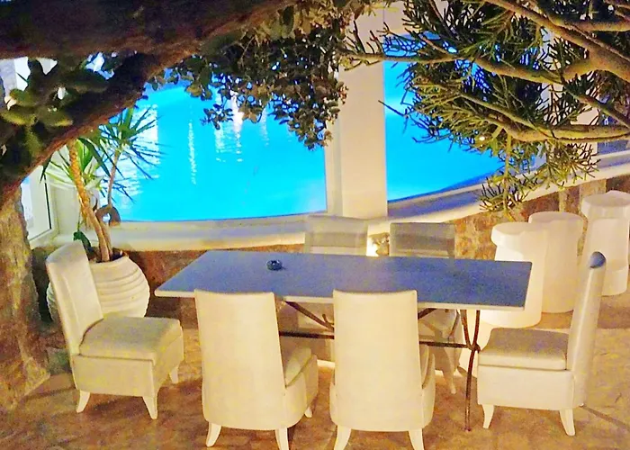 Mykonian Iros & * Kalo Livadi