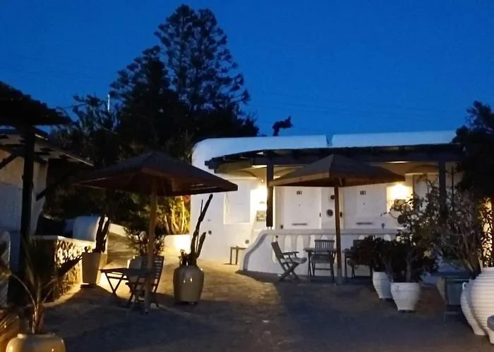 Mykonian Iros & * カロ・リヴァディ