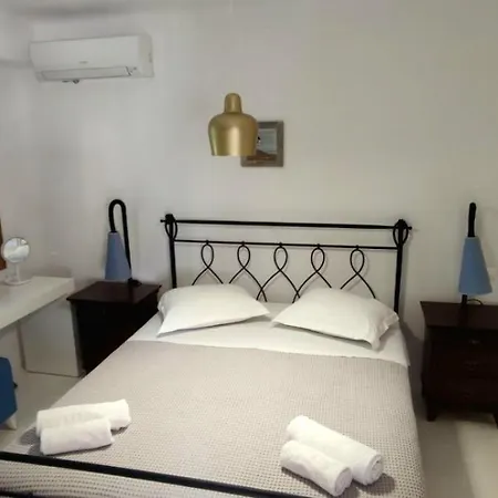 Mykonian Iros & * Kalo Livadi