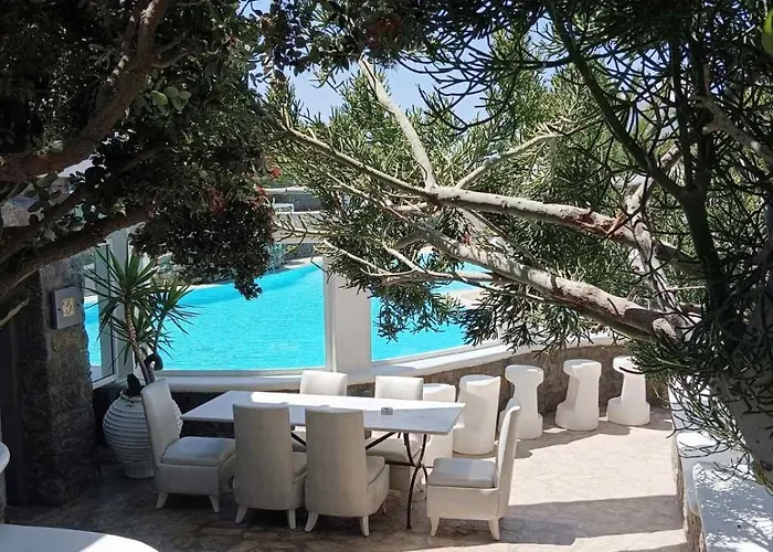 Mykonian Iros & Villa